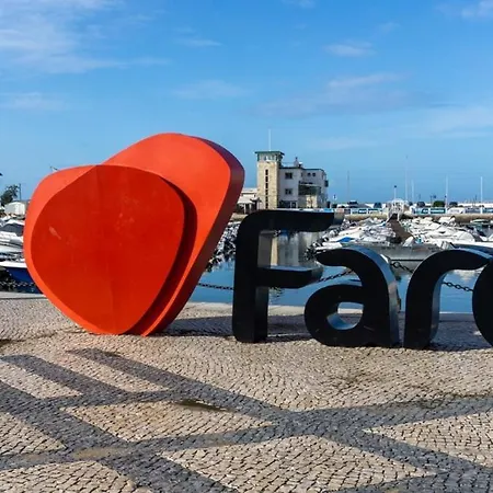 Perfect Location New Αλμπουφέιρα