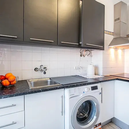 Perfect Location New דירה אלבופיירה