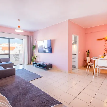 Perfect Location New Διαμέρισμα