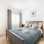 Perfect Location New Appartement *
